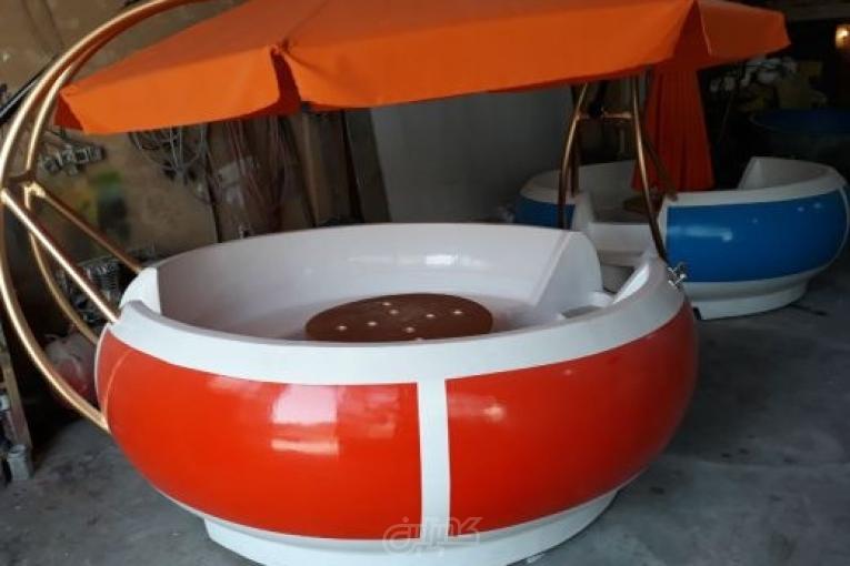 قایق موتوری گرد هشت نفره